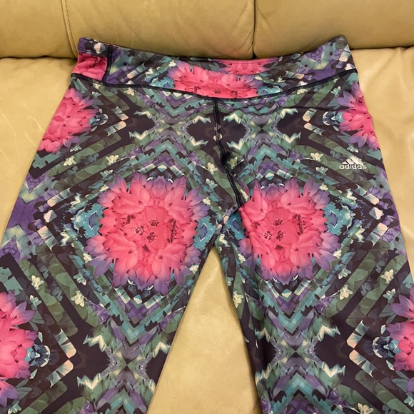 Adidas Capris Workout Pant - Picture 6 of 6